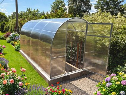 zahradni sklenik legi tomato zahrada