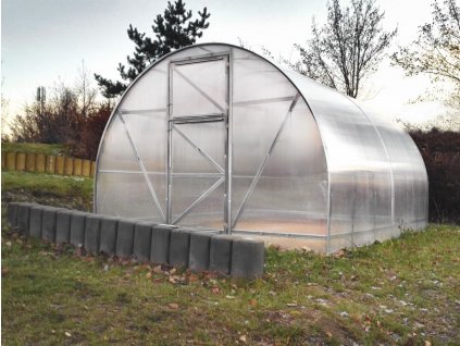 Zahradní skleník Volya LLC ECONOM 4 mm, 4 x 3 m  + 5 tyčí na rajčata + sada těsnění