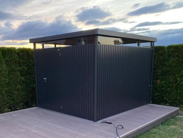 Domek na nářadí Biohort HIGHLINE H3, tmavě šedý, jednokřídlé dveře BH84040 (obrázek 5)