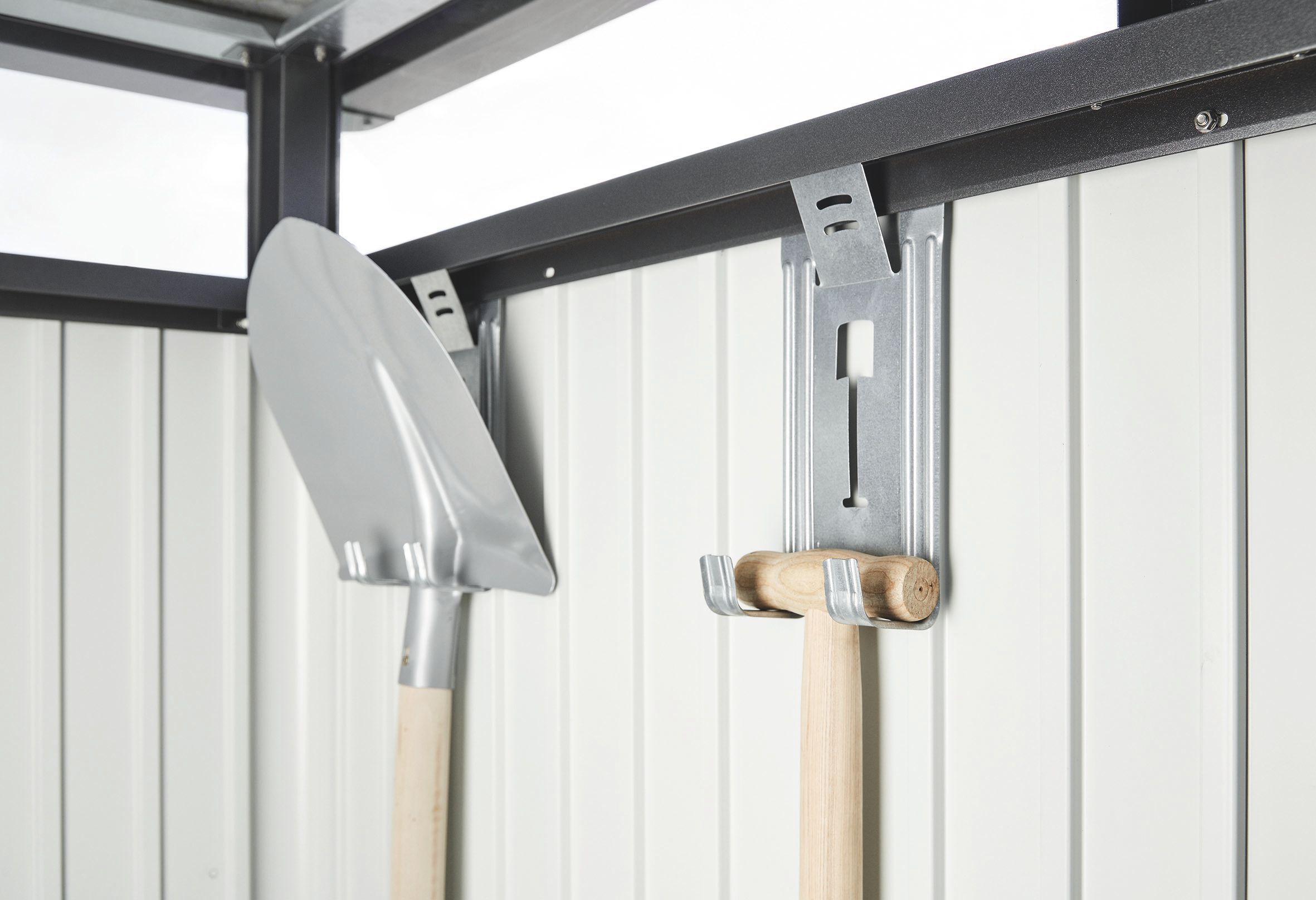 Domek na nářadí Biohort PANORAMA P1, šedý křemen, dvoukřídlé dveře BH18029 (obrázek 3)