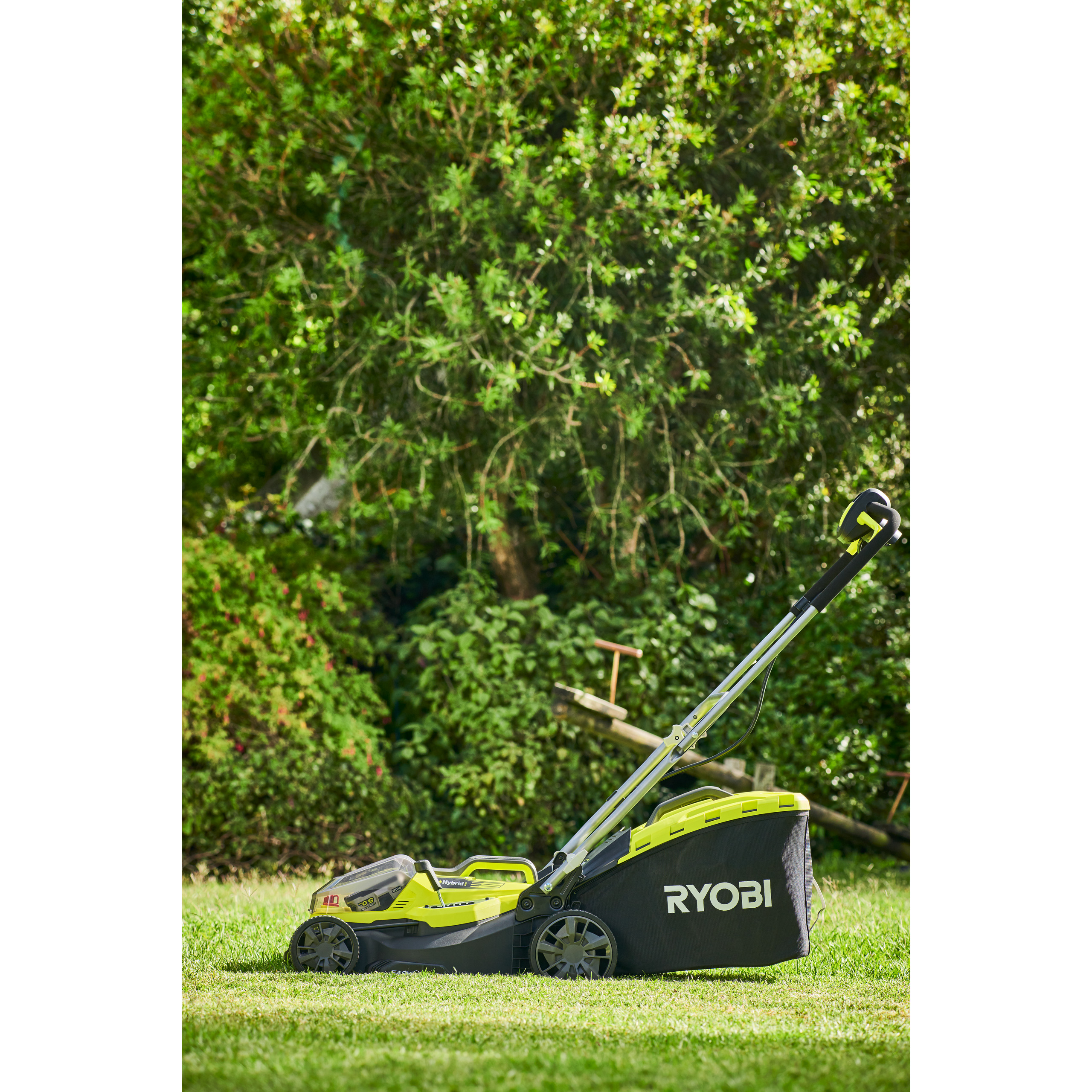 AKU hybridní sekačka na trávu RYOBI RY18LMH37A-250 RY5133004583 (obrázek 8)