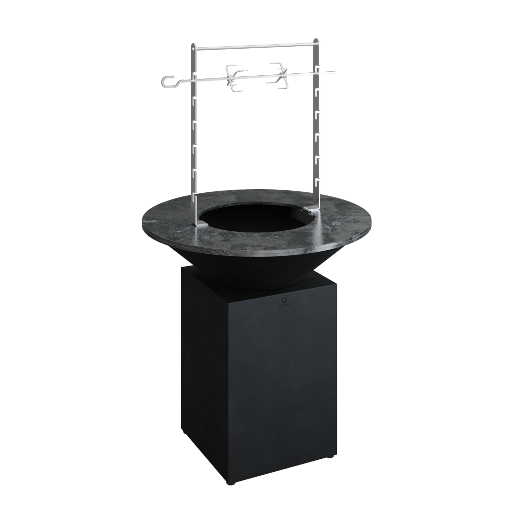 Otáčivý rožeň OFYR pro grilování na zahradě