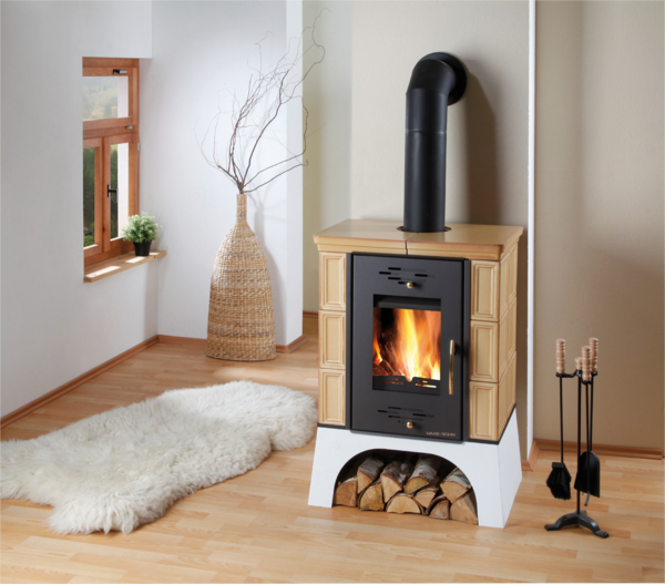 Haas+Sohn Kachlová kamna EBOLI, tabak, podstavec černý