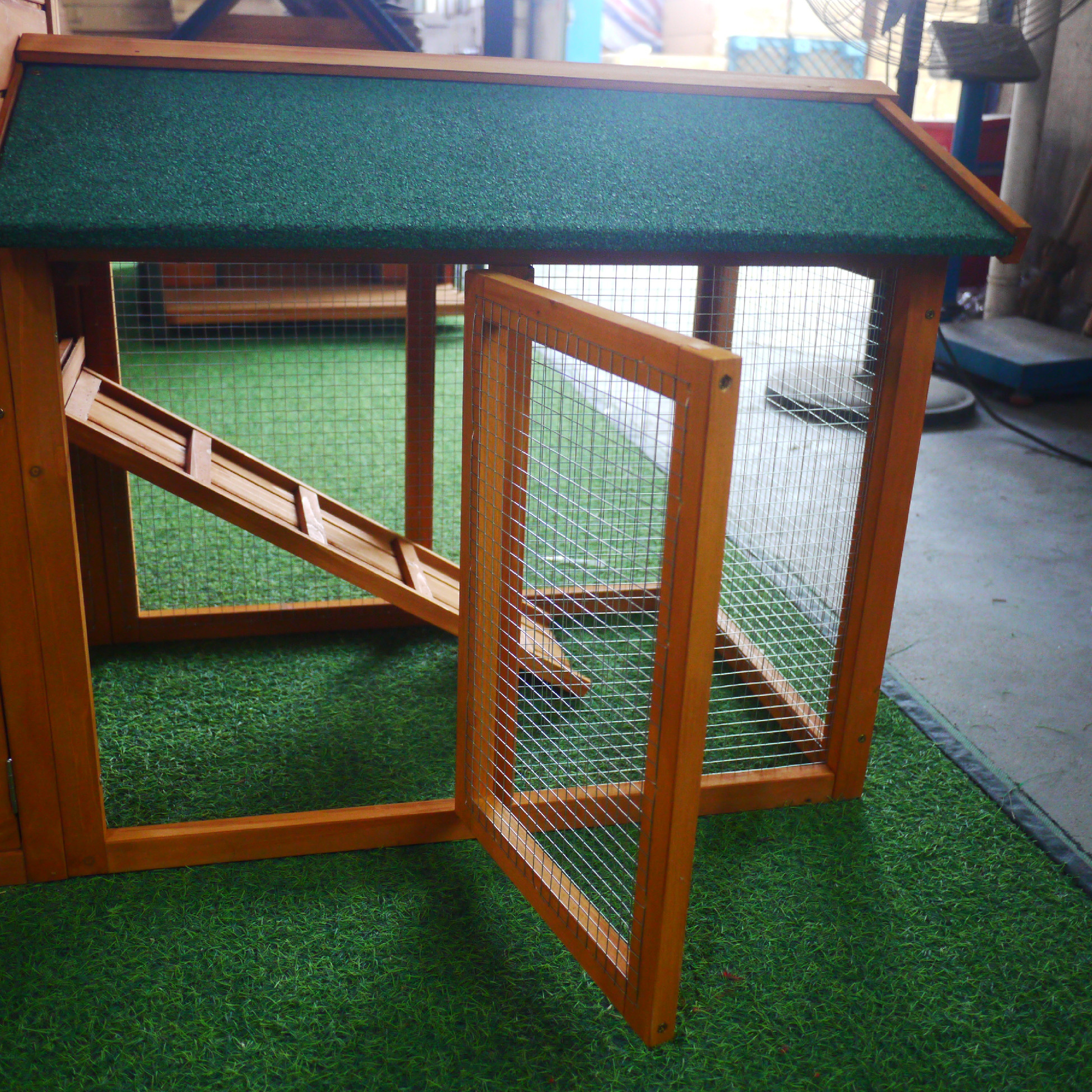 Králíkárna KENNIVA BENJI 1460 x 535 x 860 mm, dřevěná (obrázek 3)