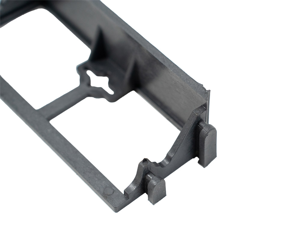 Plastový obrubník 45 mm x 100 cm 3926.90.97 - Obrázek 4